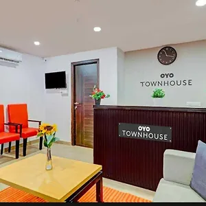 Hotel Townhouse Rohini Near Rithala Metro Station, Delhi (National Capital Territory of India)