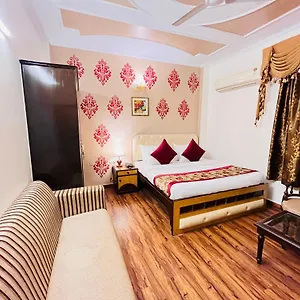 Hotel Paras - Karol Bagh, Delhi (National Capital Territory of India)